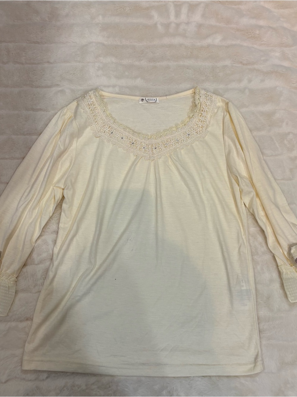 Lace-Trim Long Sleeve Top in Cream